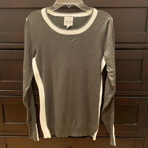 Long sleeved thin sweater